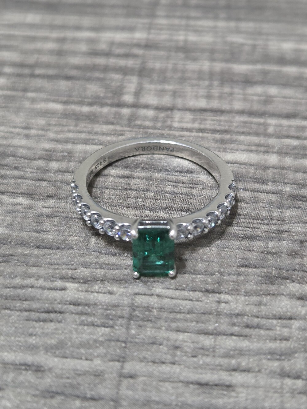 Authentic Pandora Rectangular Sparkling Green Halo Ring,Sterling silver